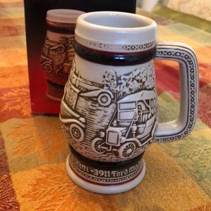 NIB 1982 Avon limited edition cCar Classics design beer stein